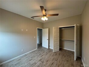 1312 W Sucre Dr, Unit 3 in Edinburg, TX - Building Photo - Building Photo