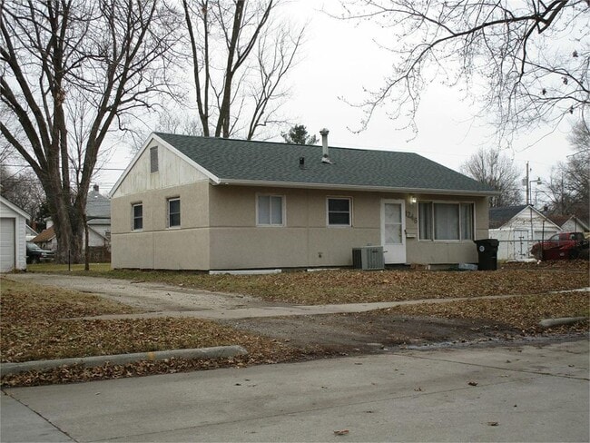 property at 1246 Columbia St