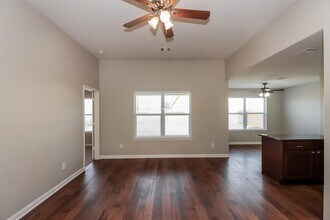 7119 Glenridge in Richmond, TX - Building Photo - Building Photo