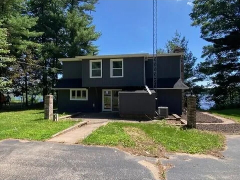 202361 Dubay Dr in Mosinee, WI - Building Photo