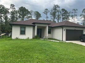 4143 2nd Ave NE in Naples, FL - Building Photo