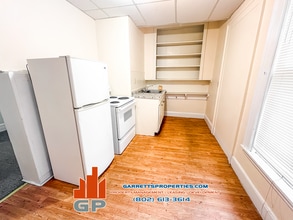 8 Loomis St, Unit 103 in Montpelier, VT - Building Photo - Building Photo