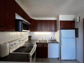 6710 Hawaii Kai Dr in Honolulu, HI - Building Photo - Building Photo