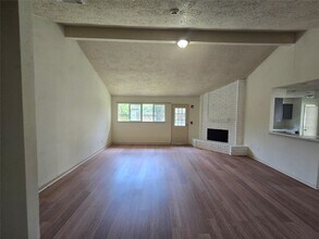 16331 Dew Drop Ln in Houston, TX - Building Photo - Building Photo