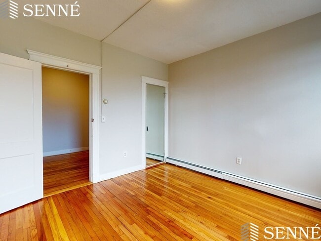 1673 Commonwealth Ave, Unit 18 in Boston, MA - Building Photo - Building Photo