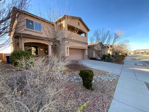 2035 Maywood Dr SE in Albuquerque, NM - Building Photo - Building Photo