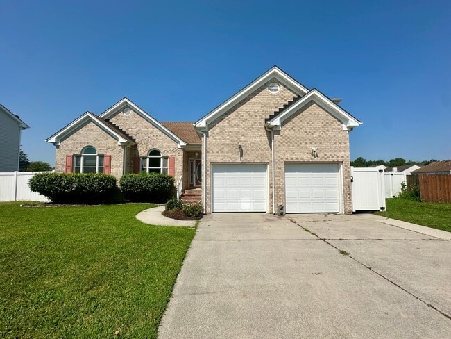 property at 905 Laconia Ct
