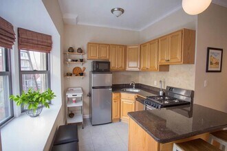 142 E 35th St in New York, NY - Building Photo - Building Photo