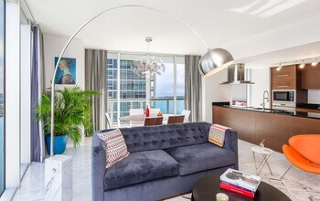 485 Brickell Ave in Miami, FL - Building Photo - Building Photo