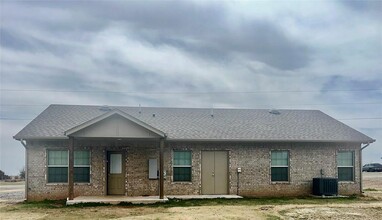 12507 234th St in Blanchard, OK - Foto de edificio - Building Photo