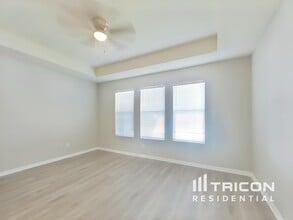 32531 Harmony Oaks Dr in Wesley Chapel, FL - Building Photo - Building Photo