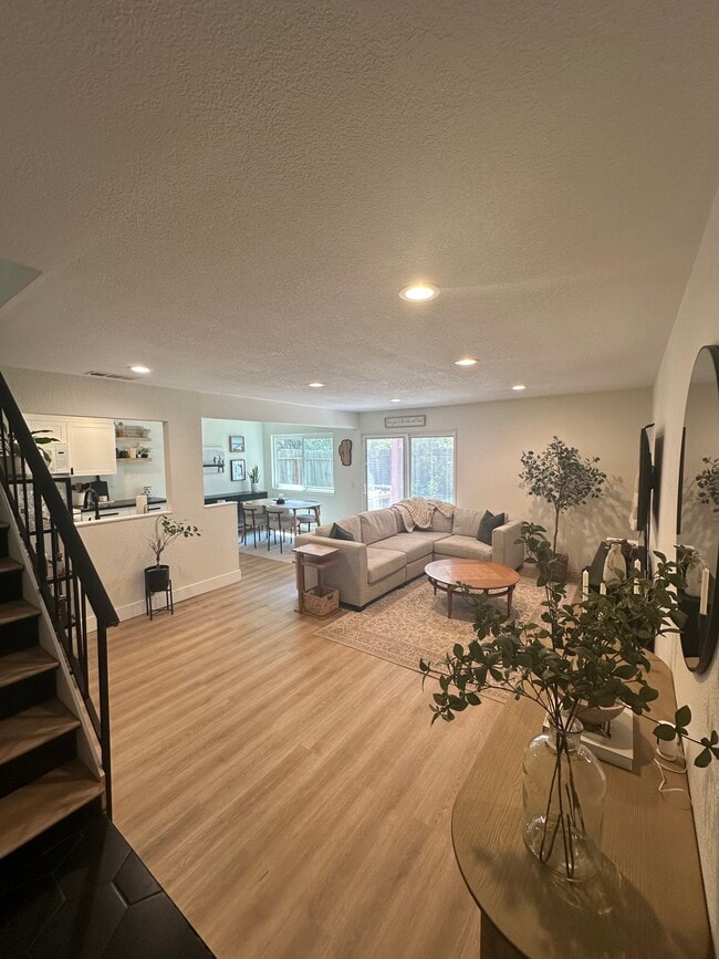 2851 Hotchkiss Ct in Cameron Park, CA - Building Photo - Building Photo