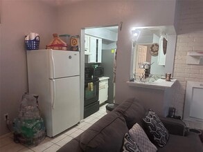 11136 Village Bend Ln in Houston, TX - Building Photo - Building Photo