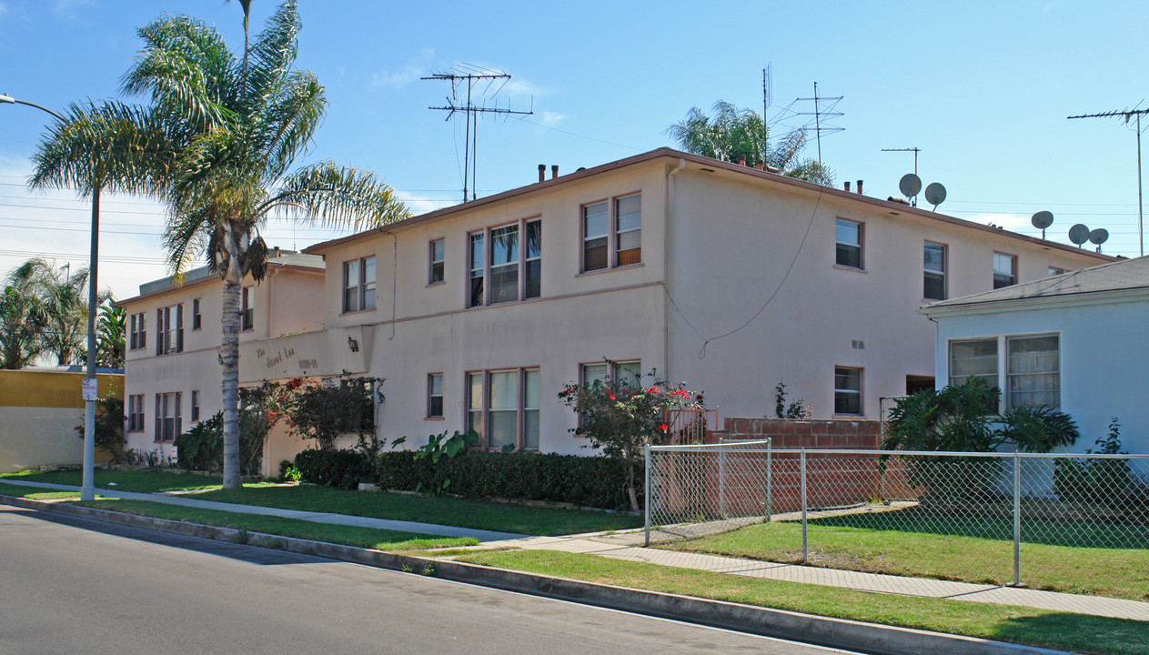 8610 Olin St in Los Angeles, CA - Building Photo