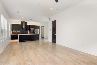 2000 Park Ave in Dallas, TX - Building Photo - Building Photo