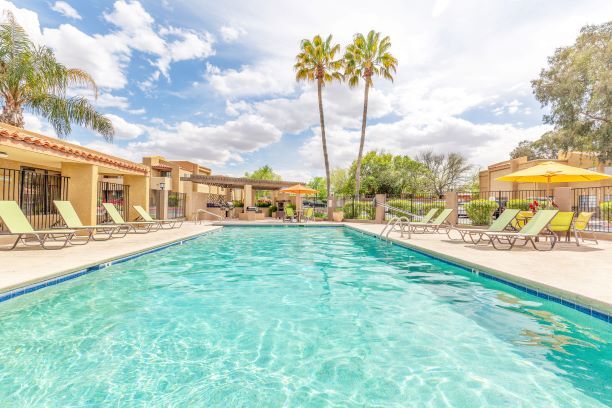 River Point Apartments in Tucson, AZ - Foto de edificio