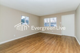 9701 Ellis Ct in Indianapolis, IN - Building Photo - Building Photo