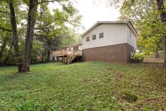 1625 5th Pl NW in Center Point, AL - Foto de edificio - Building Photo