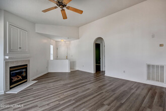 4138 Breezewood Dr in Wilmington, NC - Building Photo - Building Photo