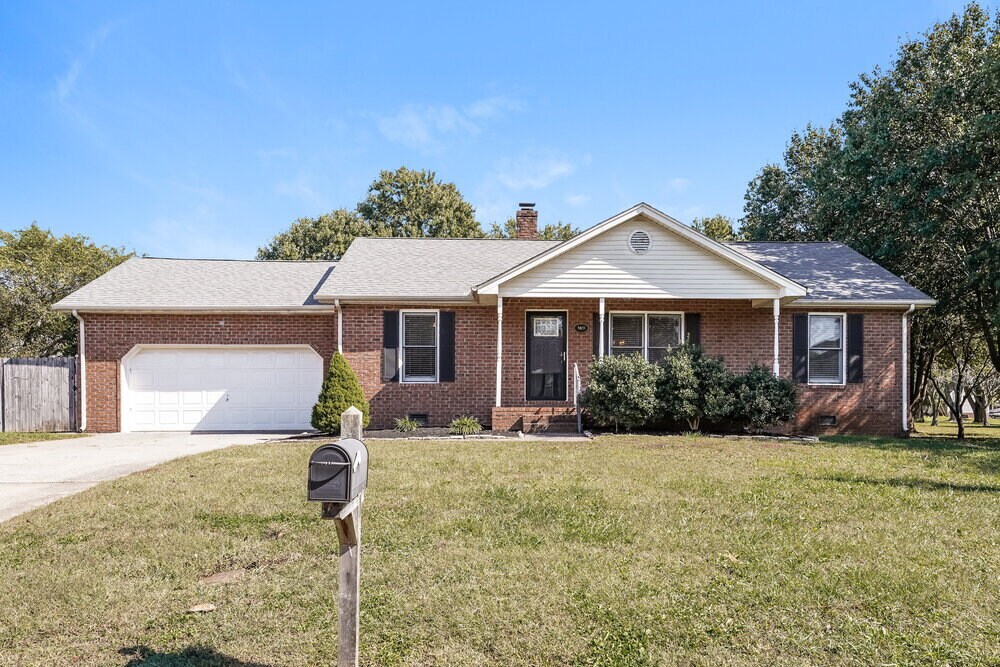 1811 Peartree Ct in Murfreesboro, TN - Building Photo