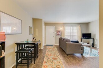 2200 W Lowden St-Unit -30 in Fort Worth, TX - Building Photo - Building Photo