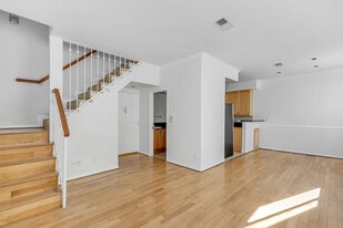 4034 Redwood Ave in Los Angeles, CA - Building Photo