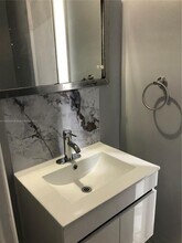 6660 Johnson St, Unit 2 in Hollywood, FL - Foto de edificio - Building Photo