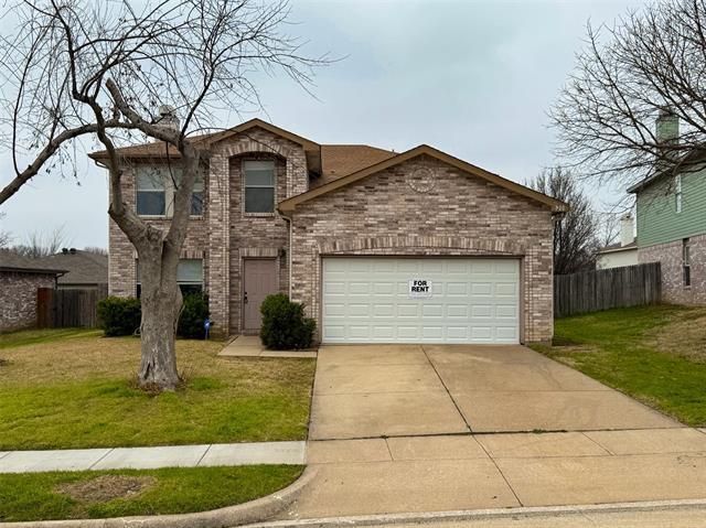 8208 Clear River Ln in Denton, TX - Building Photo