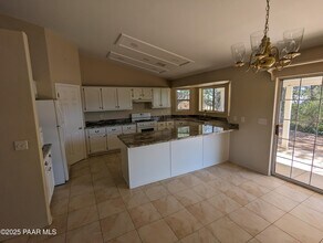 4381 N Lone Cactus Dr in Prescott Valley, AZ - Building Photo - Building Photo