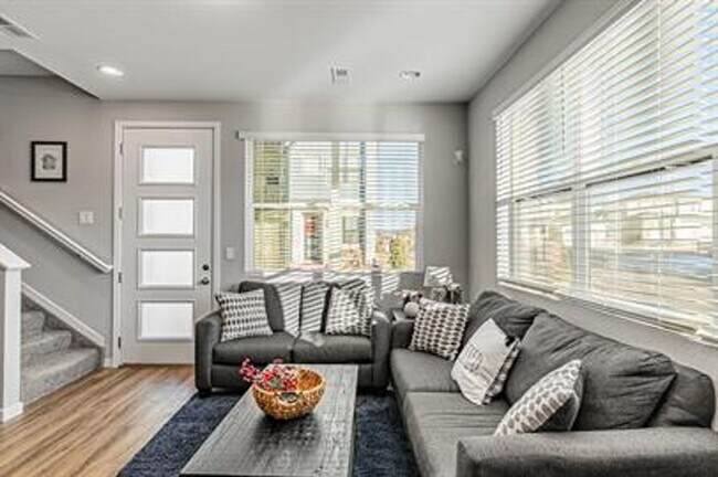 8017 Yampa River Ave in Littleton, CO - Building Photo - Building Photo