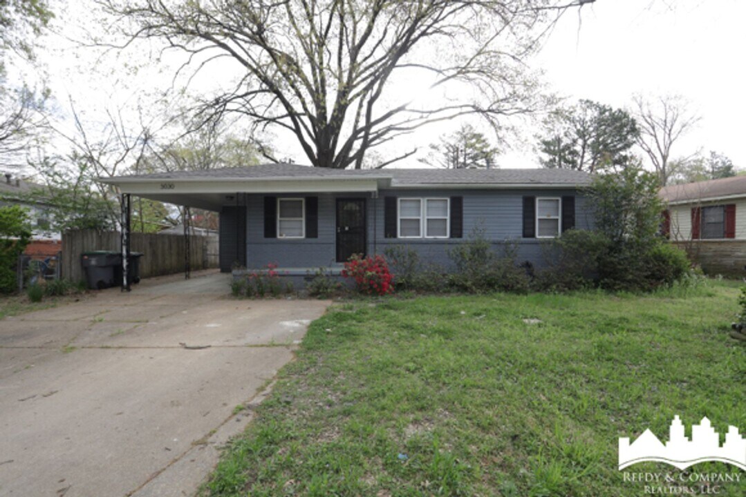 3030 Bluffdale St in Memphis, TN - Building Photo