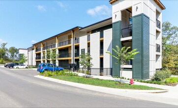 Bells Bluff in Nashville, TN - Foto de edificio - Building Photo