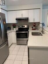 23 Lorraine Dr in Toronto, ON - Building Photo - Building Photo