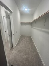 1414 Caceres Spur, Unit 1 in San Antonio, TX - Foto de edificio - Building Photo