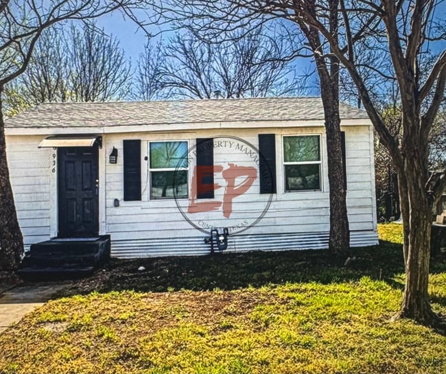property at 936 Martin Ave