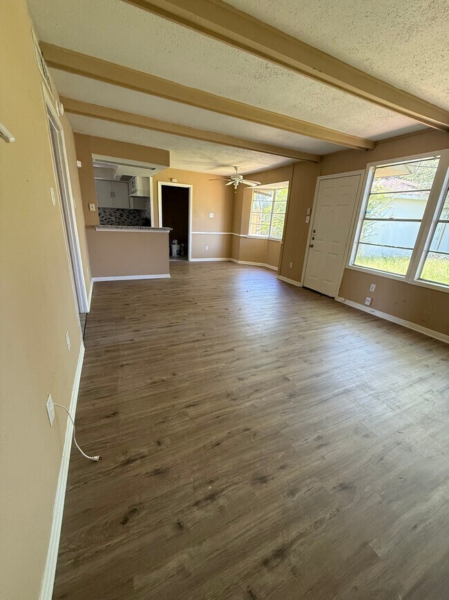 6818 Thornwild Rd in Missouri City, TX - Building Photo - Building Photo