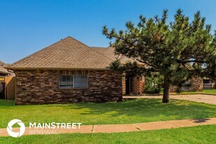 10404 Regent St in Oklahoma City, OK - Building Photo
