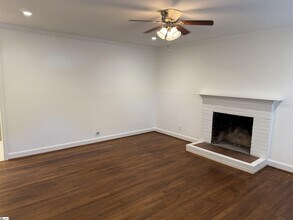 320 Elaine Ave in Taylors, SC - Building Photo - Building Photo