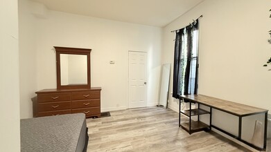 567 Queens Ave in London, ON - Building Photo - Building Photo