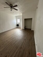 101 Dudley Ave in Los Angeles, CA - Building Photo - Building Photo