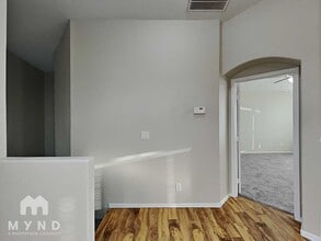 2590 Alias Smith Dr in Henderson, NV - Foto de edificio - Building Photo