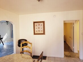 4071 Waterhouse Rd in Oakland, CA - Building Photo - Building Photo