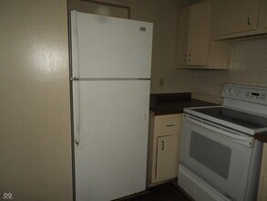 6006 Dickson Rd in Indianapolis, IN - Building Photo - Building Photo