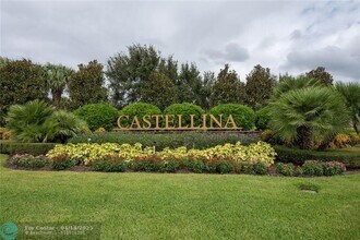 3425 Siena Cir in Wellington, FL - Foto de edificio - Building Photo