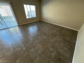 7526 Pink Mimosa Ave in Las Vegas, NV - Building Photo - Building Photo