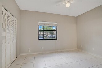 401 SW 158th Ter, Unit 105 in Pembroke Pines, FL - Building Photo - Building Photo