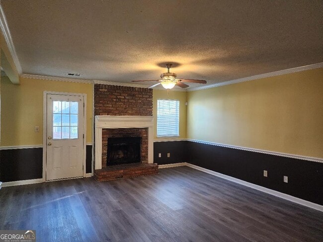 8306 Mountain Pass in Riverdale, GA - Foto de edificio - Building Photo