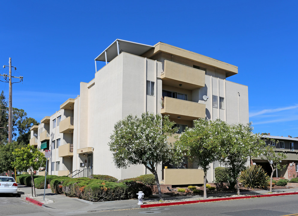 1198 Jefferson St in San Leandro, CA - Building Photo