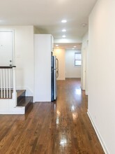 4653 N Wolcott Ave, Unit GDN in Chicago, IL - Building Photo - Building Photo