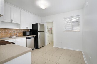 900 Benevento Ave in Coral Gables, FL - Building Photo - Building Photo